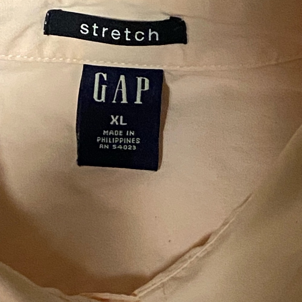 GAP Soft Pink Button-Down Shirt - Picture 4 of 5